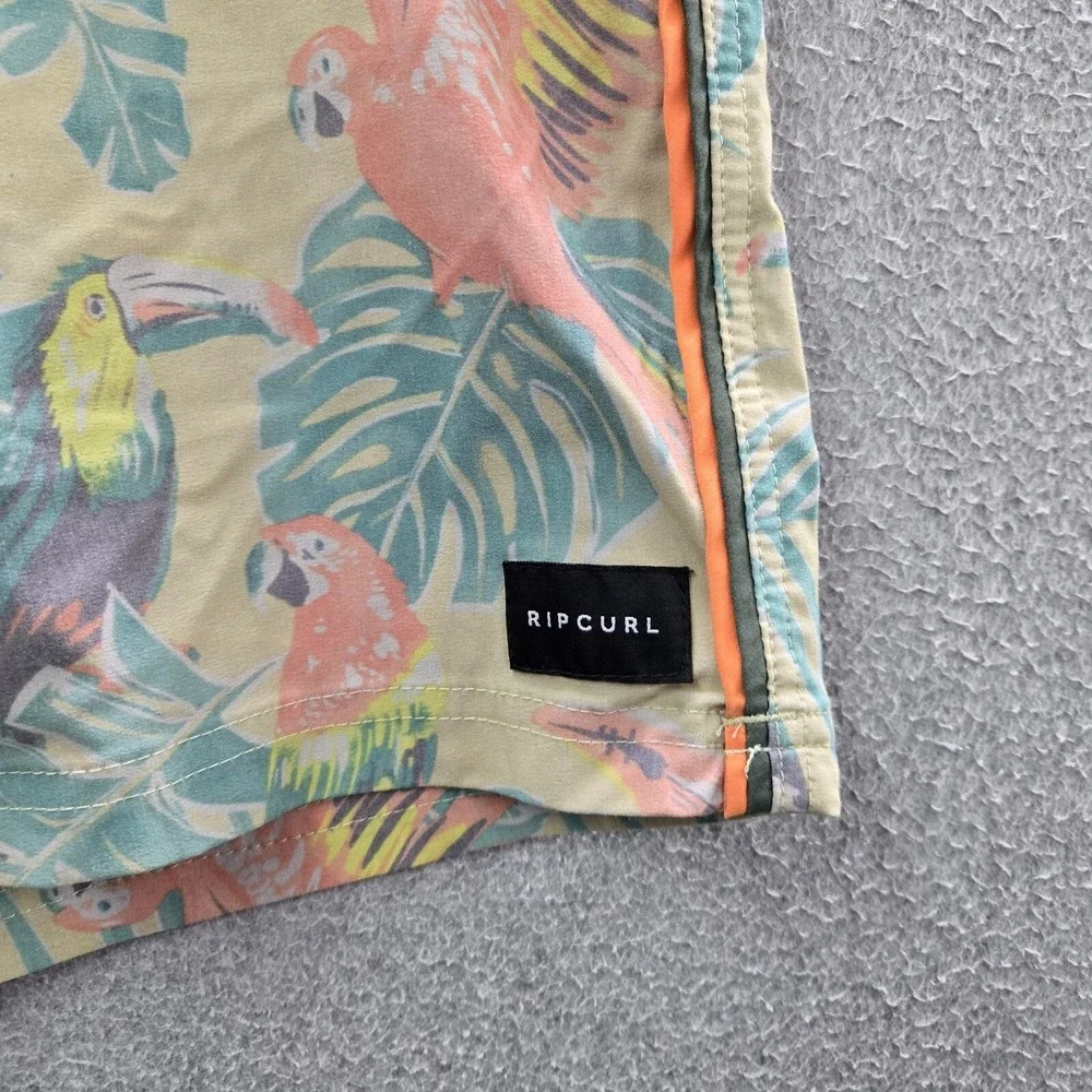 Rip Curl Men‎ Swimwear 33 Yellow Lay Days Board Shorts Outdoor Beach Surf